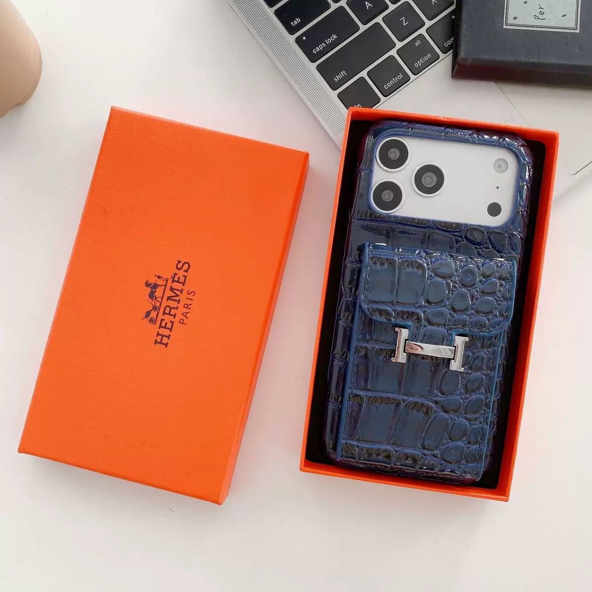 Crocodile Luxe Deri Kartlıklı Premium Kılıf