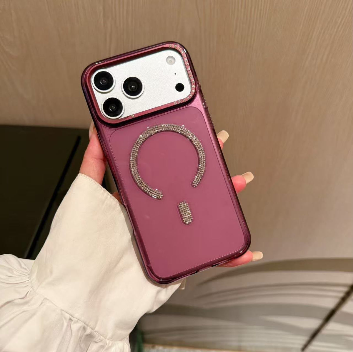 Crystal Aura Taşlı M‑Safe Silikon Kılıf Cherry