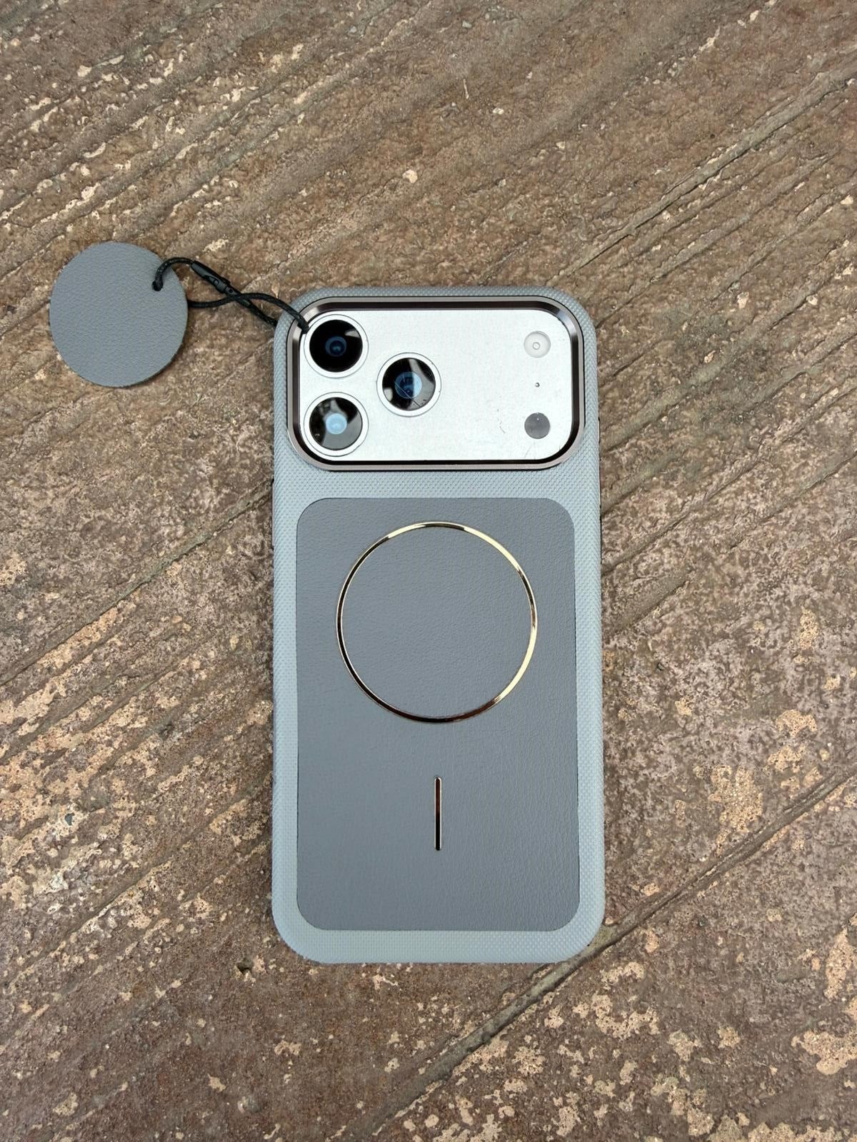 Glossy Leather Magsafe Özellikli Kamera Korumalı Kılıf