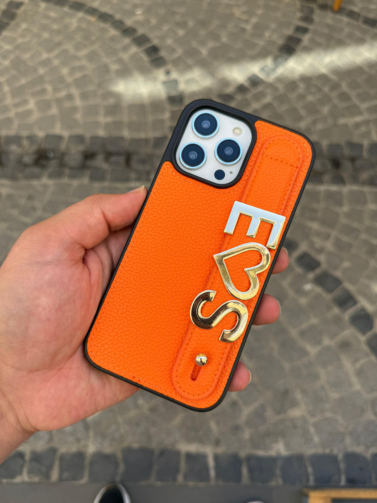 MyPhoneCase Kişiye Özel El Geçmeli Premium Telefon Kılıfı ve 2 adet metal aksesuar (harf veya sembol) - Turuncu