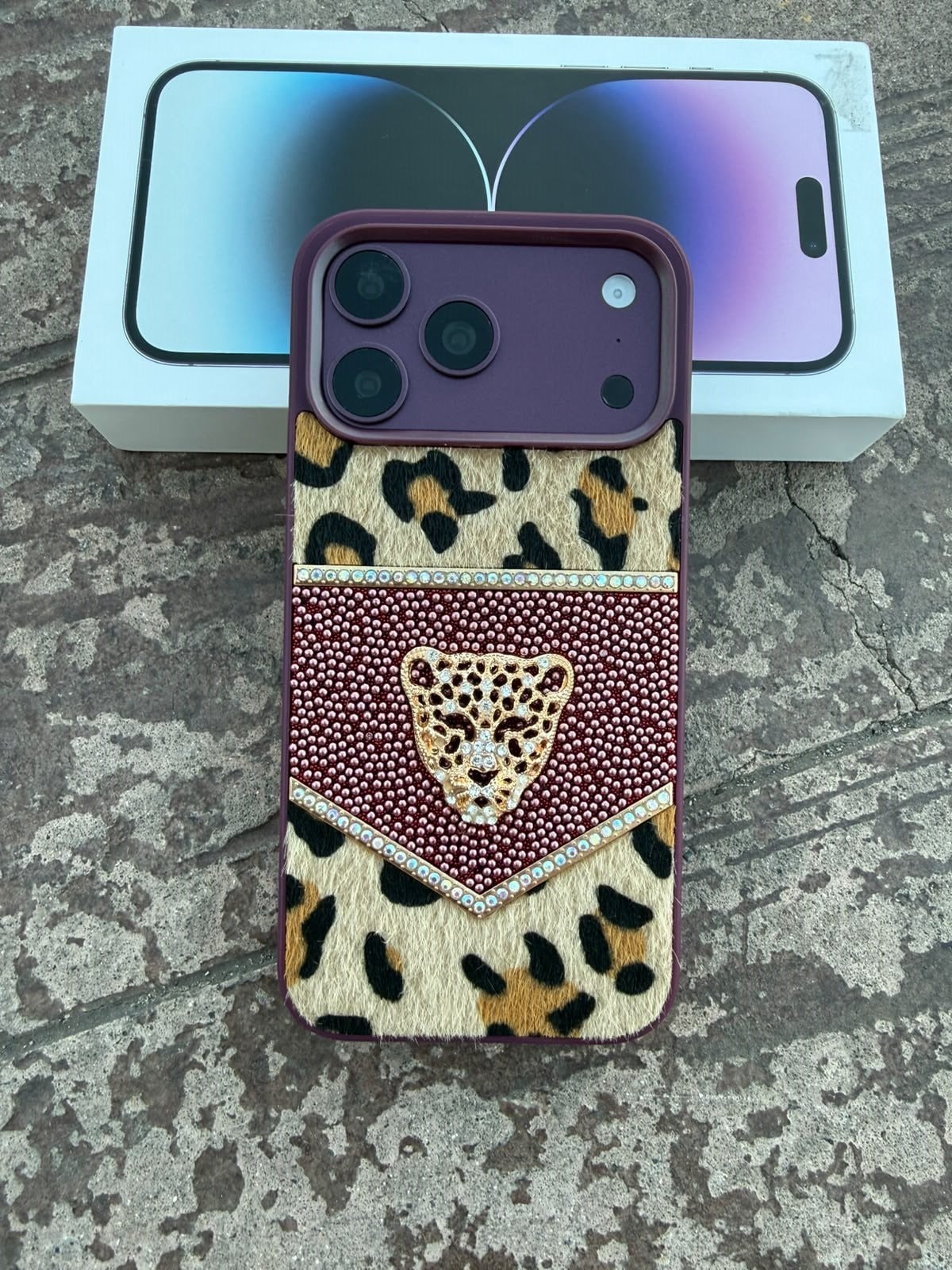 NewLeo Luxe Leopar Motifli Taşlı Kılıf Cherry