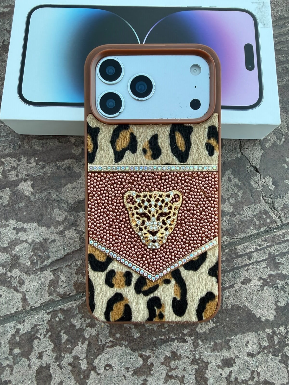 NewLeo Luxe Leopar Motifli Taşlı Kılıf