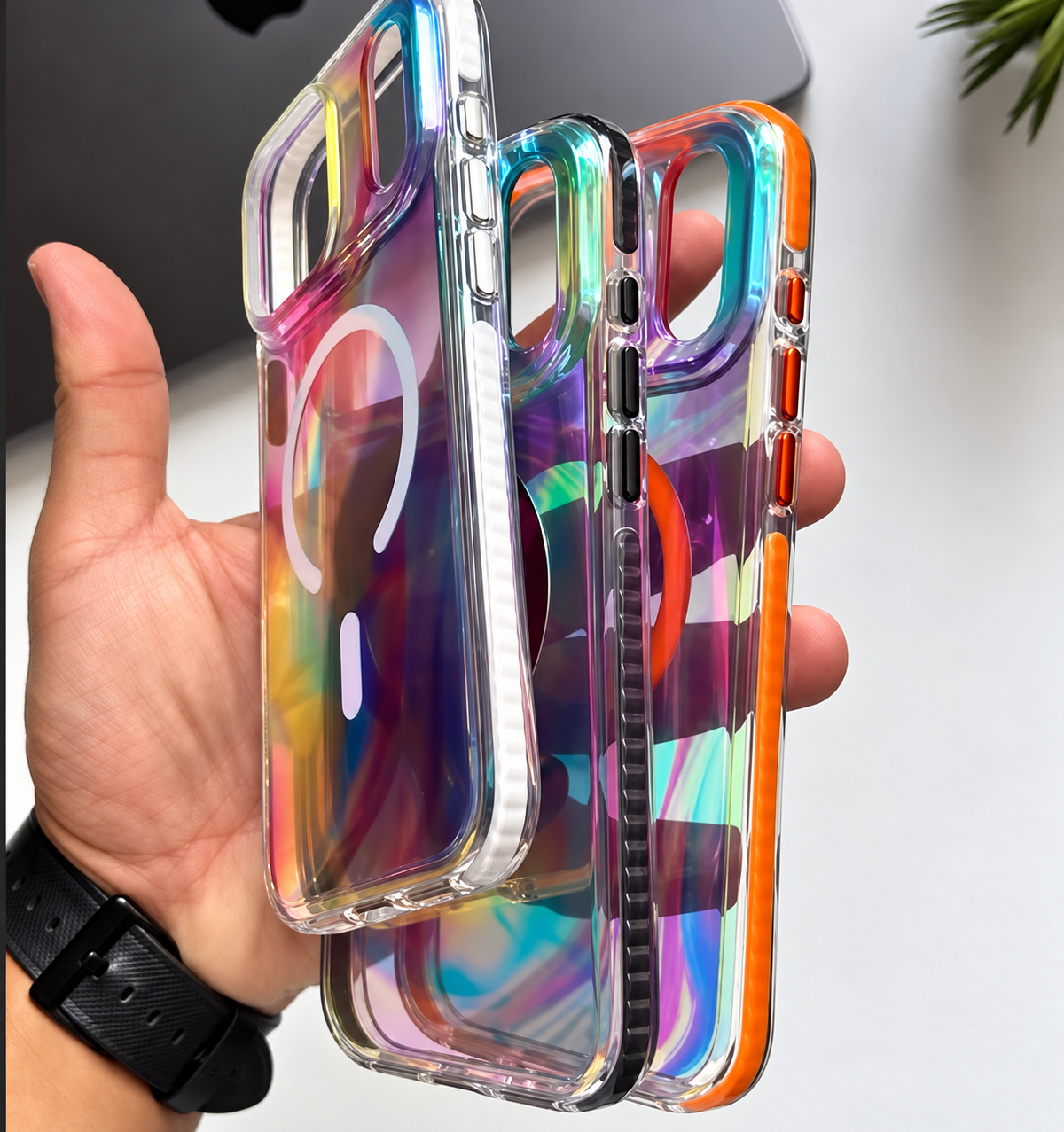 Puloka Luxury Hologramlı Magsafe Özellikli Kılıf - Beyaz