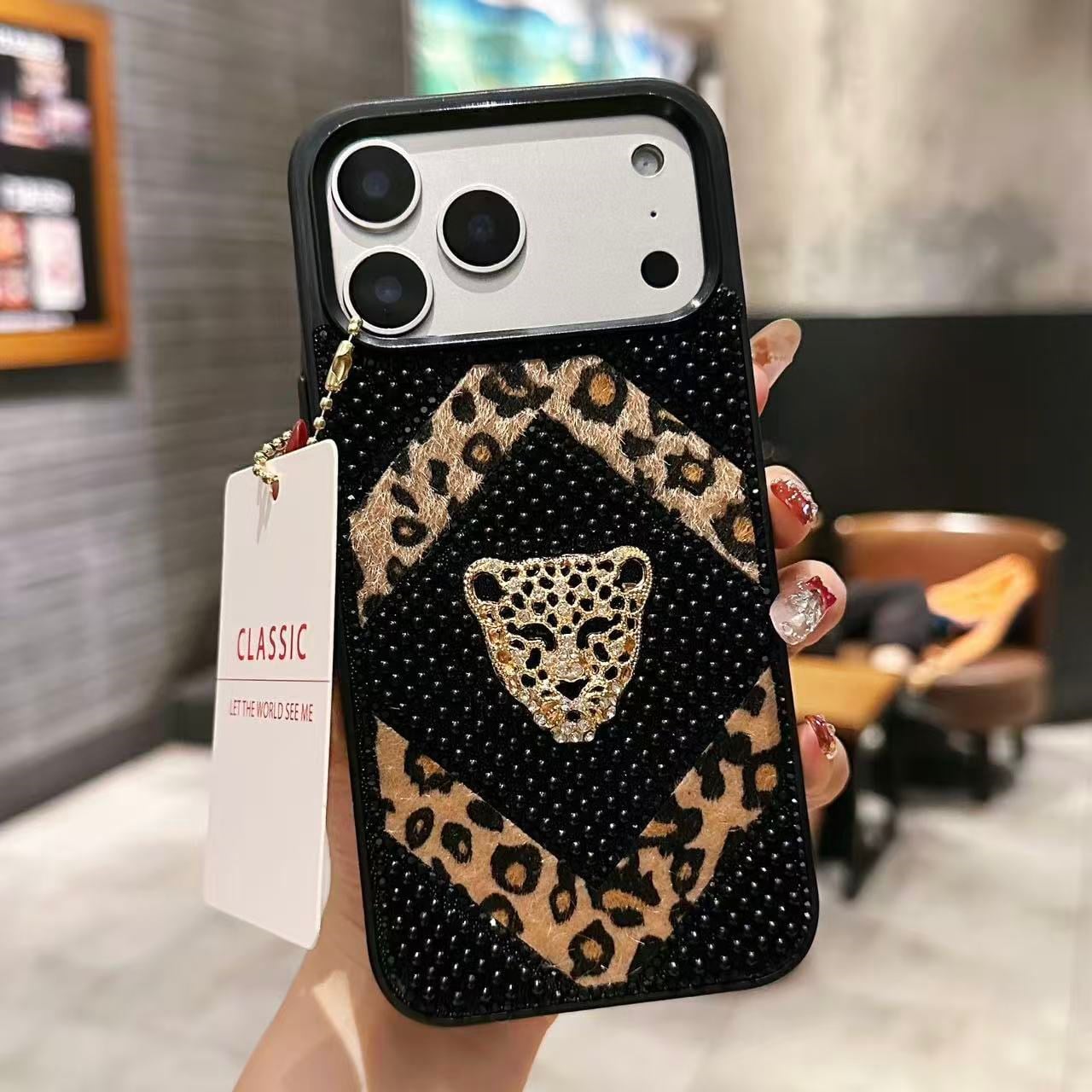 Queen Leopard Tasarımlı Korumalı İnci Taşlı Kılıf