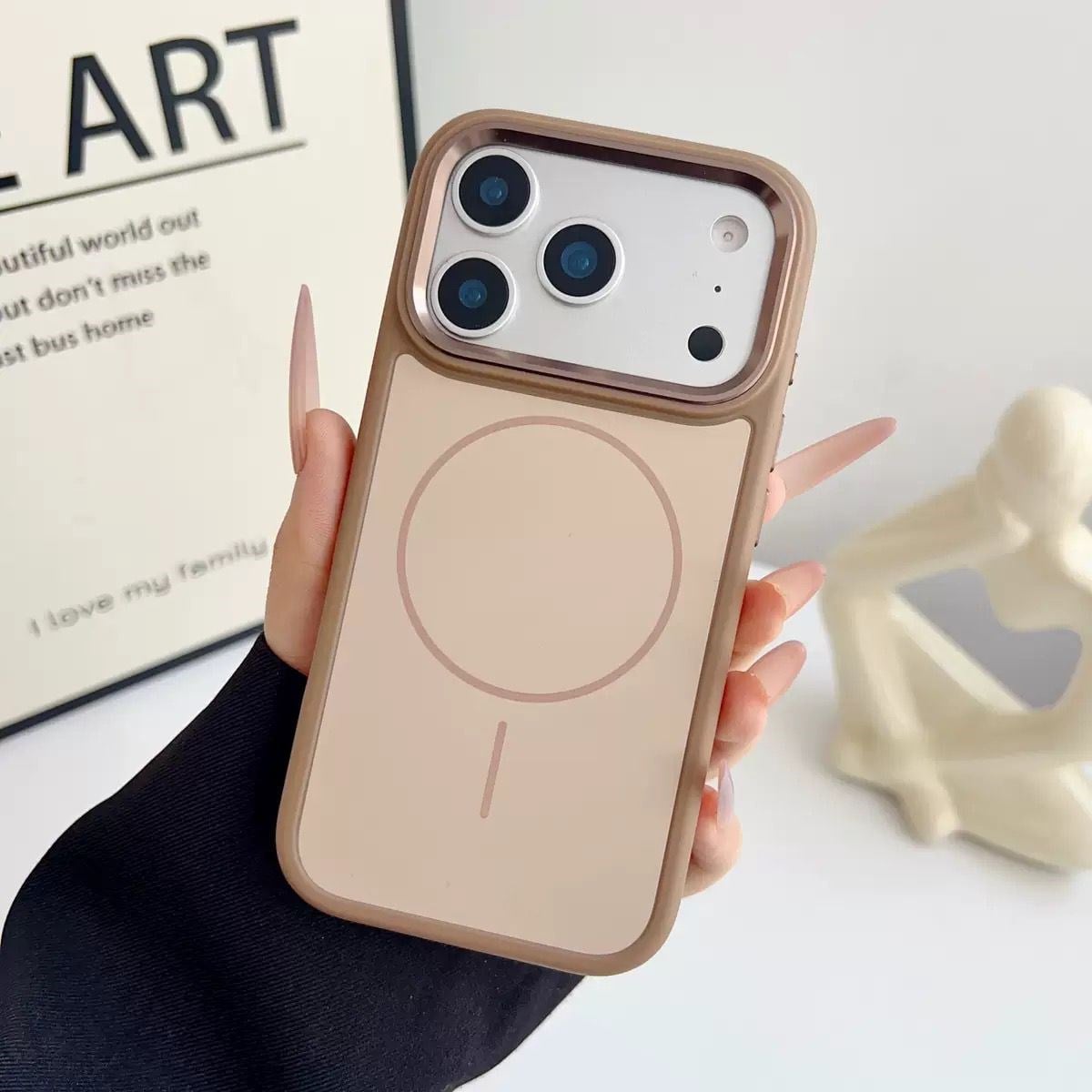 SoftArt Magsafe Özellikli Mat Silikon Kılıf
